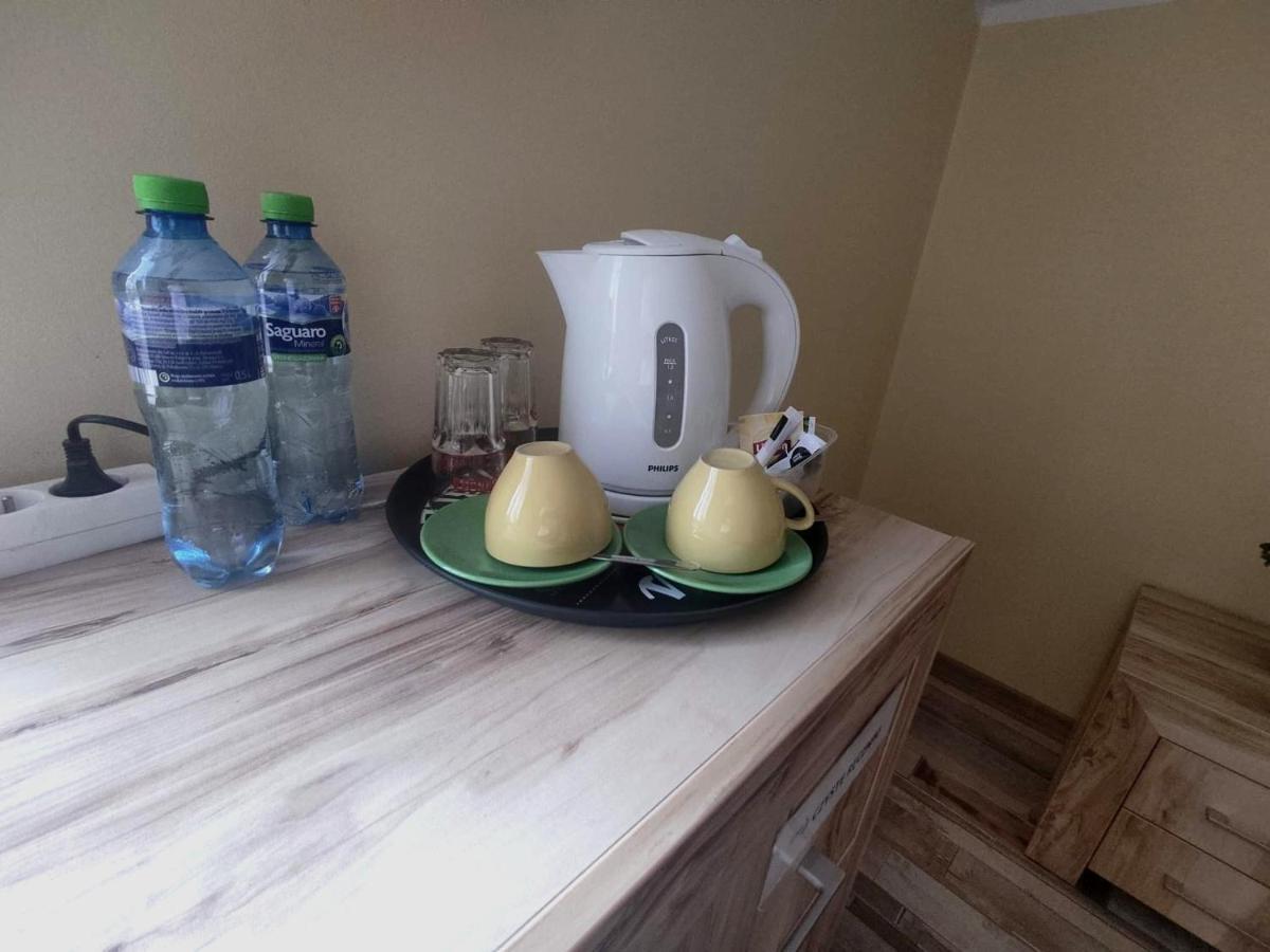 Noclegi I Restauracja Gracja Bełchatów エクステリア 写真