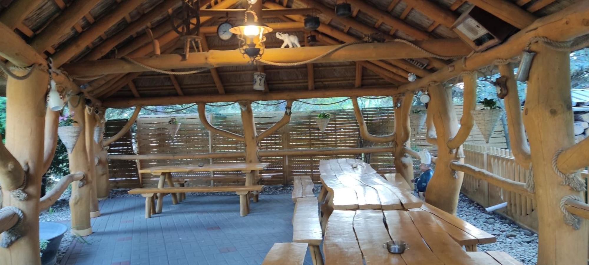 Noclegi I Restauracja Gracja Bełchatów エクステリア 写真