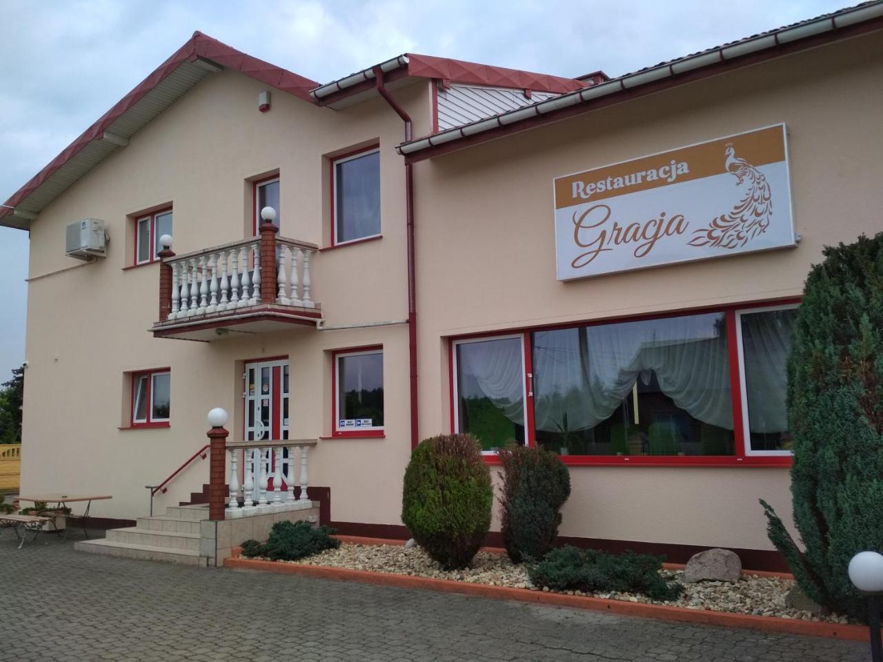 Noclegi I Restauracja Gracja Bełchatów エクステリア 写真